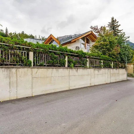 Villa Tarrenz *